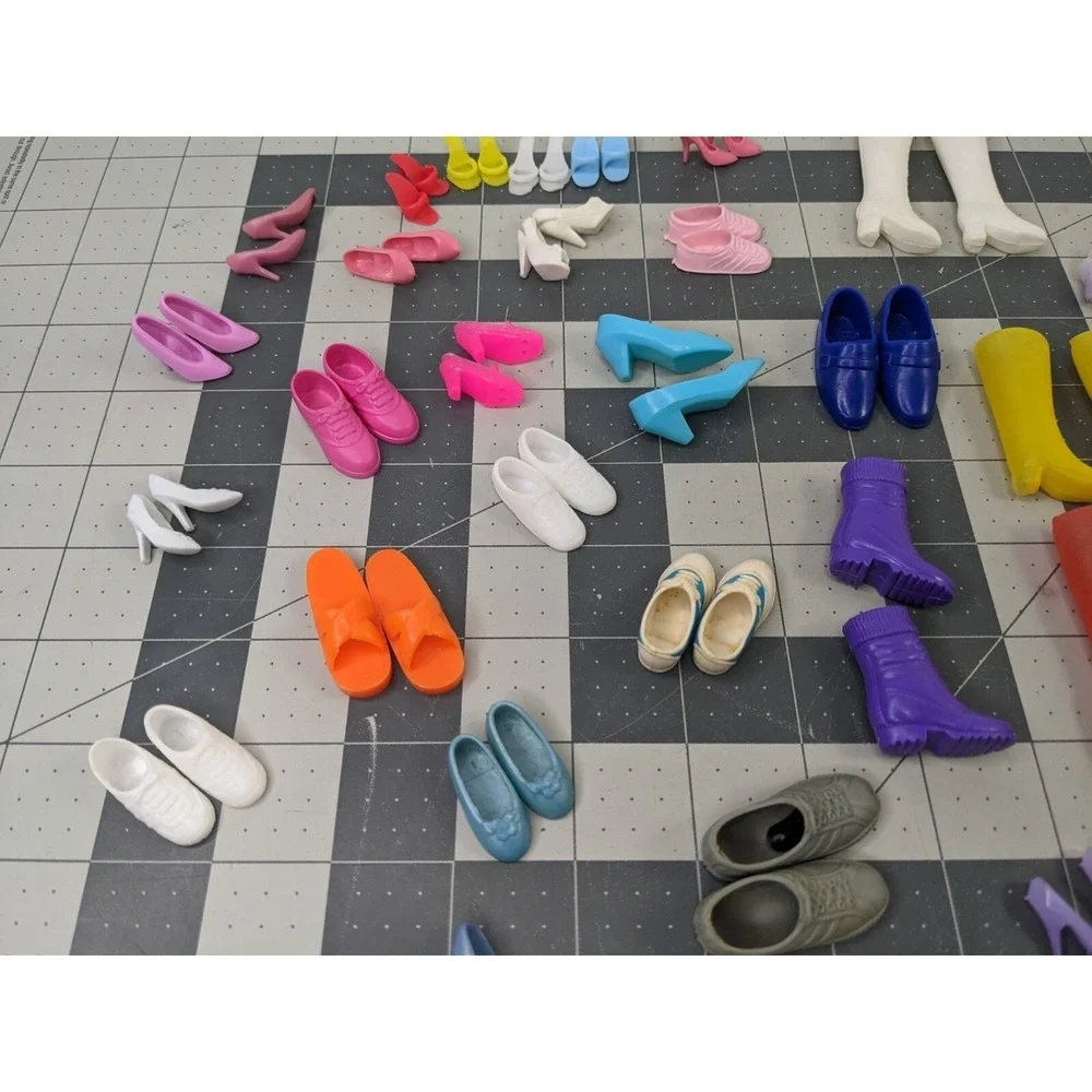 Fashion Doll Large Lot of Shoes Boots Doll‎ Male Female